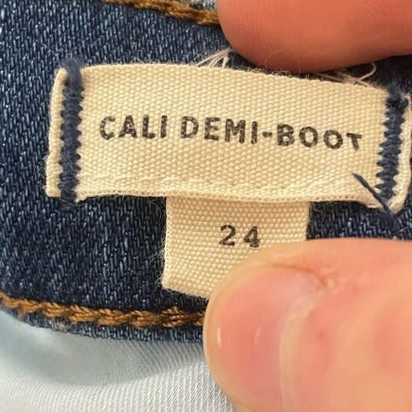 Madewell Cali Demi-Boot  Destructed-Hem Edition Women’s Jeans - Picture 12 of 15
